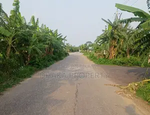 সেক্টর-২৮ এ সেমি কর্নার ৩ কাঠা উত্তর/পূর্বমুখী