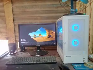 Desktop Computer Gigabyte GB-BKi7T-7500 4GB Intel Core I3 SSD 128GB