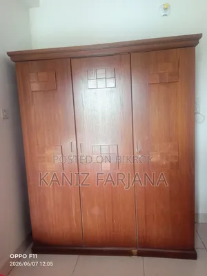 আলমিরা মালয়েশিয়ান কম্প্রেসড উডেন