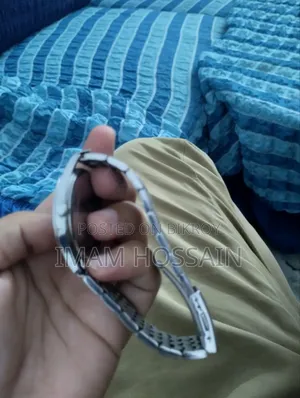 টাইটান ঘড়ি