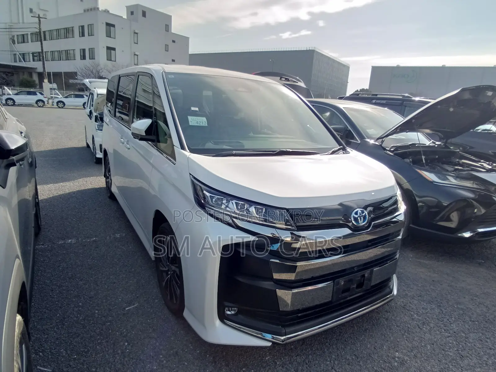 Toyota Noah 2022 Pearl