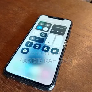Apple iPhone X 64 GB Black
