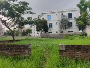 বসুন্ধরা আই ব্লক ০৫ কাঠা দক্ষিণমুখী প্লট বিক্রয়ের জন্য