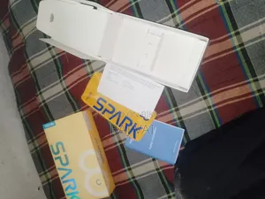 Tecno Spark 8 64 GB Gray