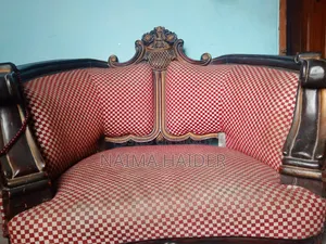 ব্যবহৃত সোফা, ১টি সিঙ্গেল সিট ১টি ডাবল সিট
