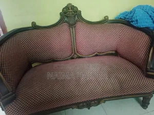ব্যবহৃত সোফা, ১টি সিঙ্গেল সিট ১টি ডাবল সিট