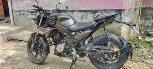 Hero Xtreme 125R 2025 Black