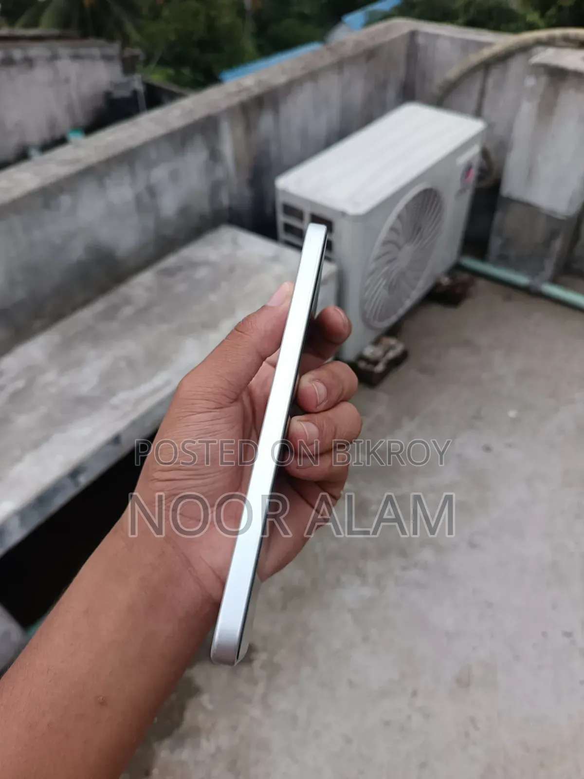 স্যামসাং গ্যালাক্সি এ৩৬ ১২৮ জিবি হোয়াইট