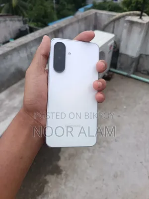 স্যামসাং গ্যালাক্সি এ৩৬ ১২৮ জিবি হোয়াইট