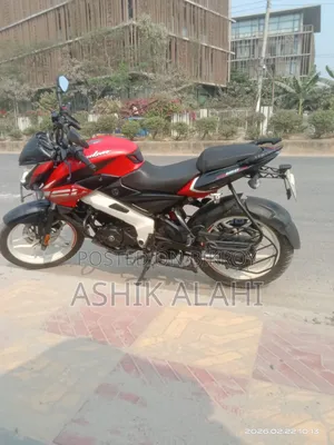 Bajaj Pulsar NS 160 2021 Red