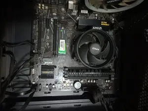 Desktop Computer 8GB AMD Ryzen 5 SSD 512GB