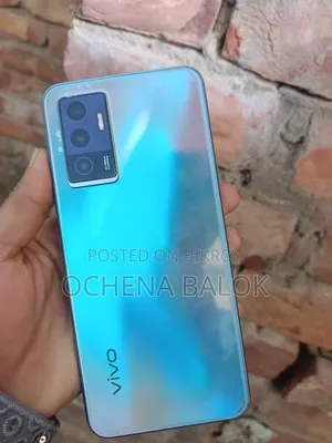ভিভো ভি২৩ ১২৮ জিবি নীল