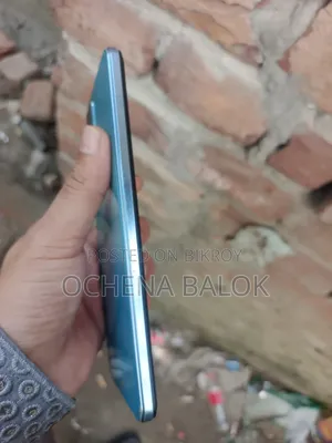 ভিভো ভি২৩ ১২৮ জিবি নীল