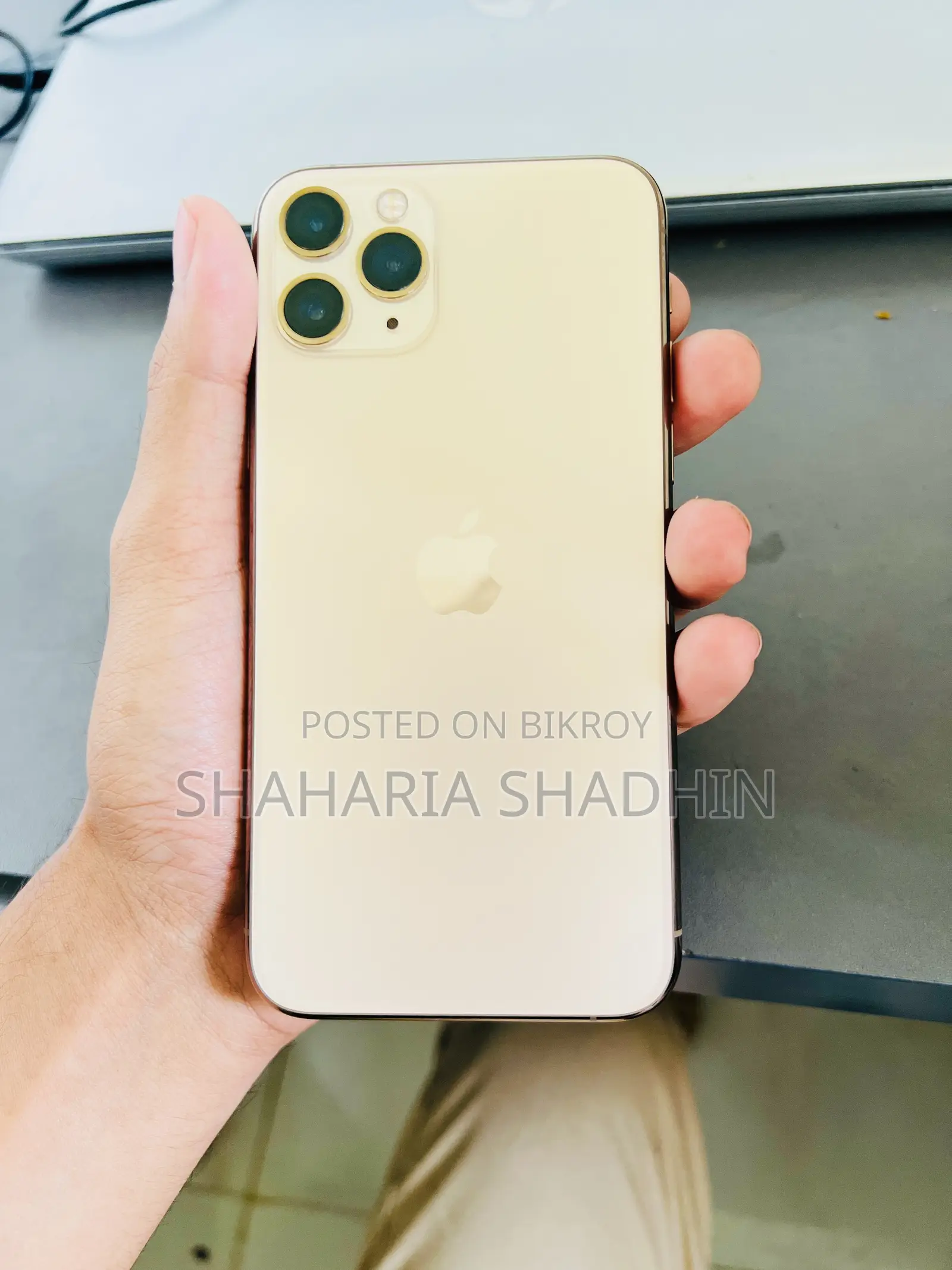 অ্যাপল আইফোন ১১ প্রো ২৫৬ জিবি গোল্ড