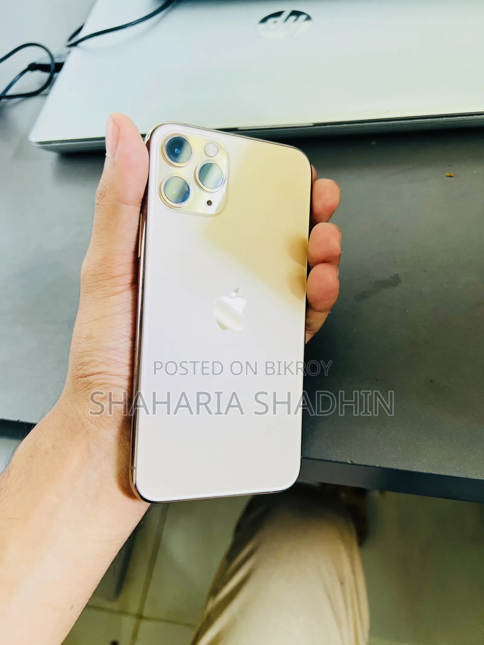 অ্যাপল আইফোন ১১ প্রো ২৫৬ জিবি গোল্ড