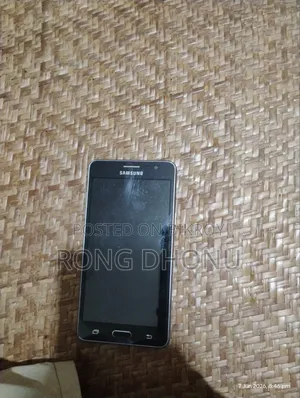 Samsung Galaxy J5 8 GB Black