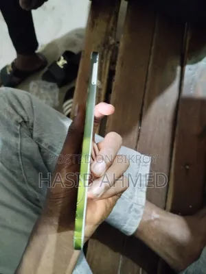 টেকনো স্পার্ক ৪০ প্রো ১২৮ জিবি