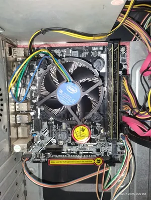 Desktop Computer 12GB Intel Core I3 SSD 640GB
