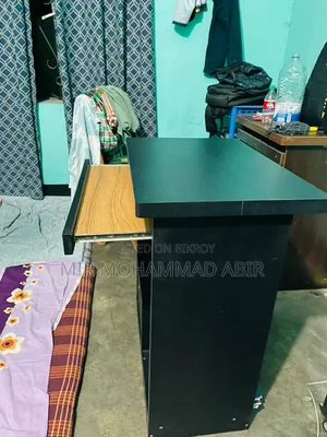 মাত্র ৬ মাস ব্যবহৃত Partex কম্পিউটার টেবিল ও চেয়ার বিক্রয় হবে