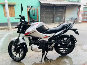 Hero Thriller 160R 2022 White