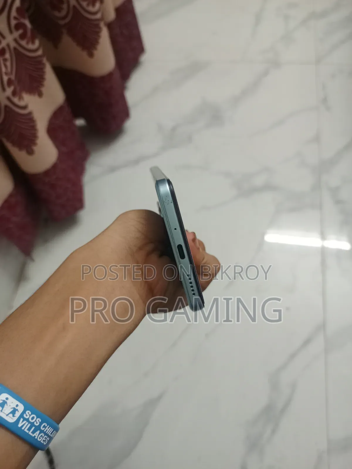 নতুন আইকিউওও ৮ জিবি
