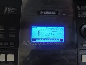 Yamaha PSR E423