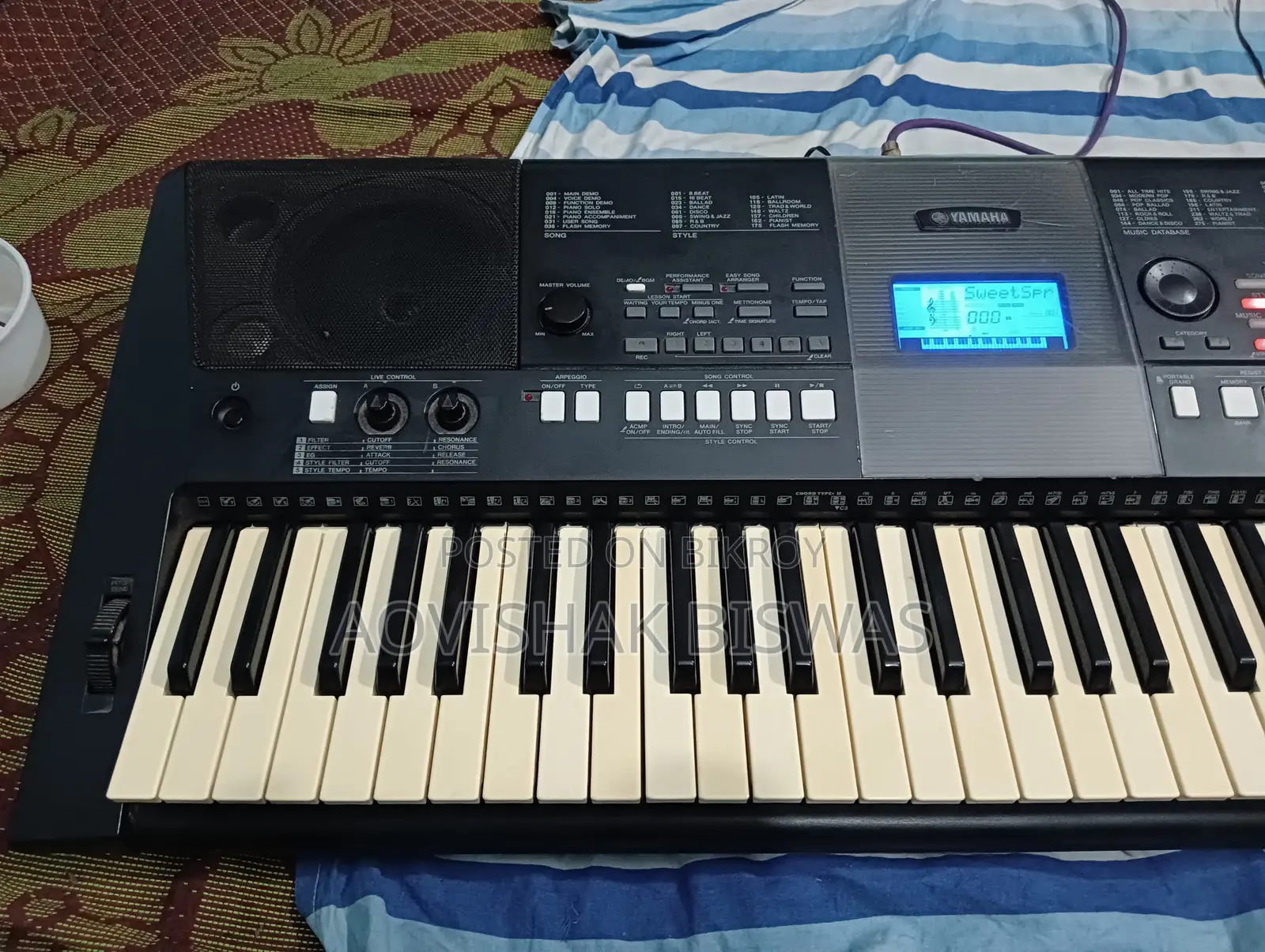 Yamaha PSR E423