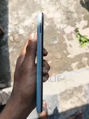 Vivo Y19 128 GB Blue