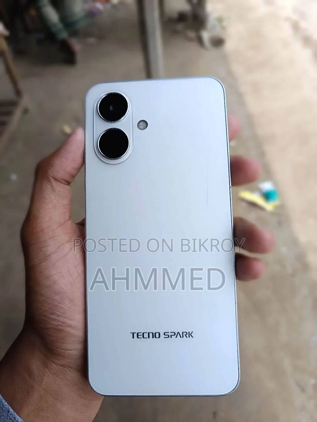 টেকনো স্পার্ক গো ৬৪ জিবি সাদা