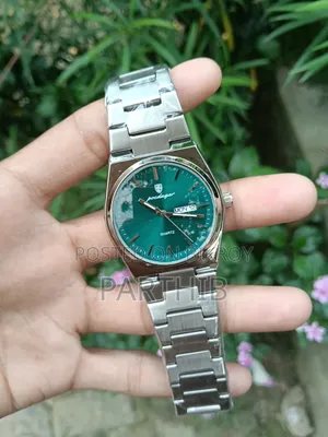 পোডাগার ৯৩০ লাক্সারি ওয়াচ