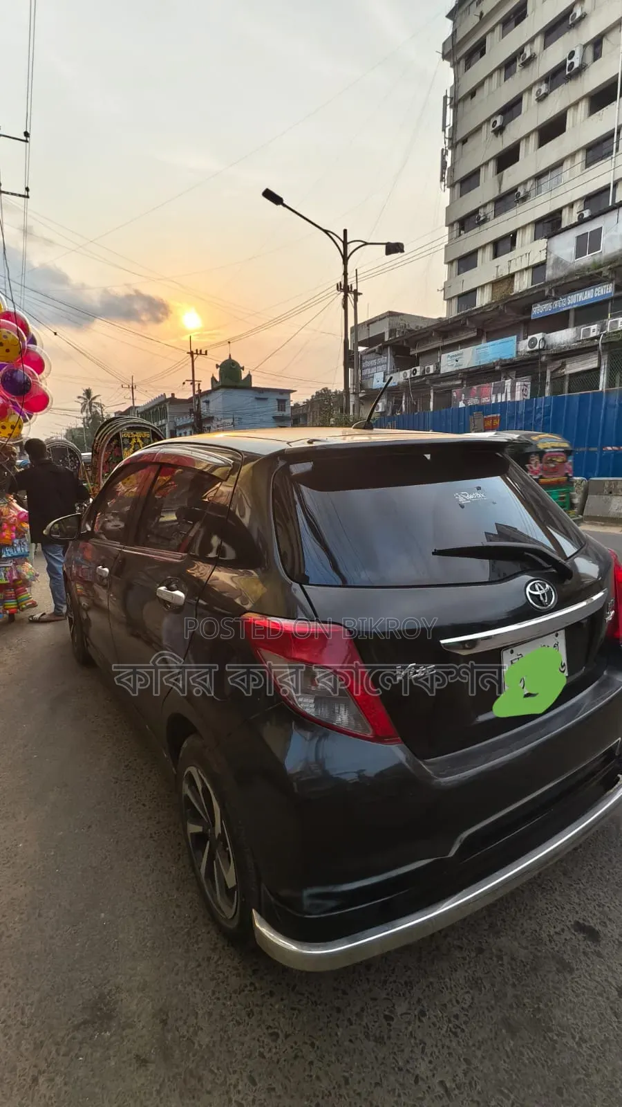 Toyota Vitz 2011 Black