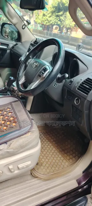 Toyota Vitz 2011 Black