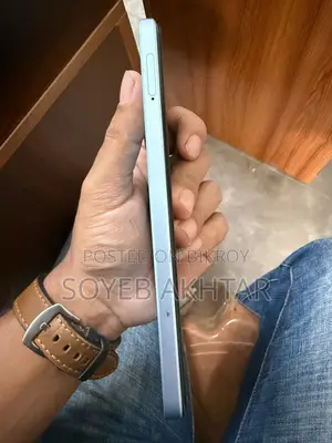 Oppo A18 128 GB Blue