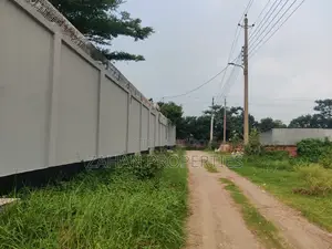 বসুন্ধরা আই ব্লক ৪০ ফুট রোড ১০ কাঠা প্লট বিক্রয়