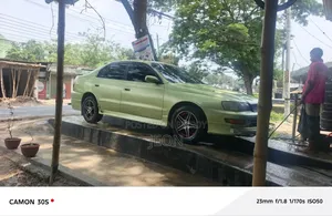 টয়োটা করোনা ১৯৯৪ গ্রিন