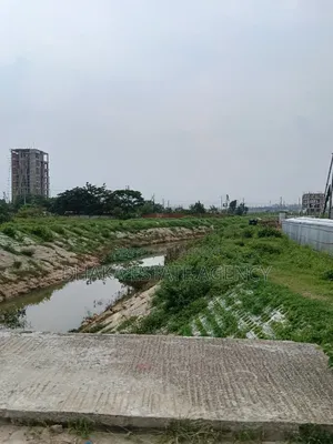 Block-n, South Facing 5 Katha Very Near Stadium