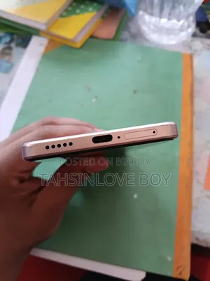 Vivo Y200 128 GB Gold