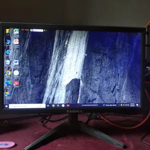 Desktop Computer Microsoft 8GB Intel Core I3 SSD 512GB