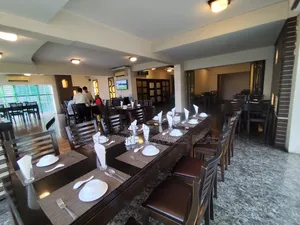 2850-SQFT Furnished Restaurant Commercial Space Rent Banani Road-11