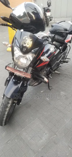 Hero Hero Hunk 150R Dual Disc ABS 2022 Black
