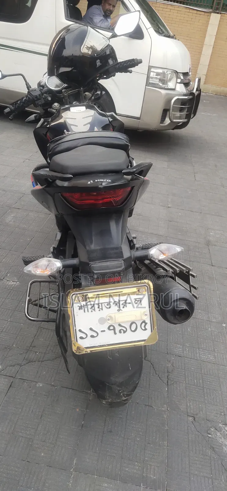 Hero Hero Hunk 150R Dual Disc ABS 2022 Black