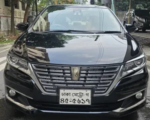 টয়োটা প্রিমিও ২০১৭ কালো