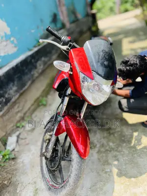 টিভিএস অ্যাপাচি আরটিআর ১৬০ ২ভি ২০১১ রেড