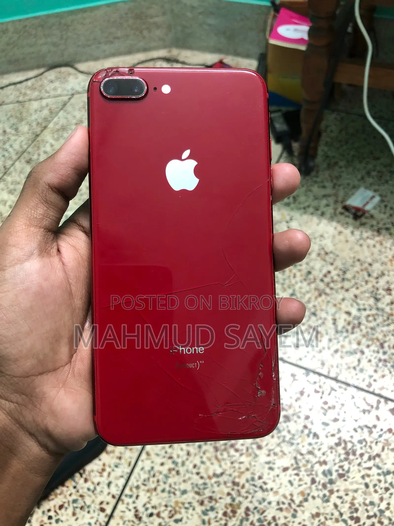Apple iPhone 8 Plus 64 GB Red
