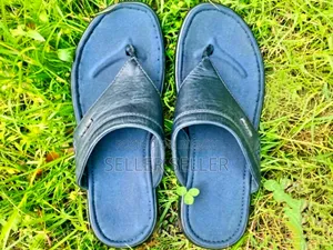 বাটা হাশ পাপিস জুতা