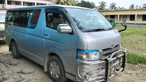 Toyota HiAce 2009 Silver