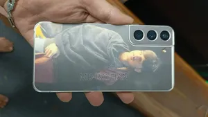 স্যামসাং গ্যালাক্সি এস২২ ৫জি ২৫৬ জিবি হোয়াইট