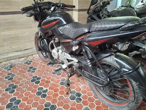 Bajaj Pulsar 135 LS 2012 Black