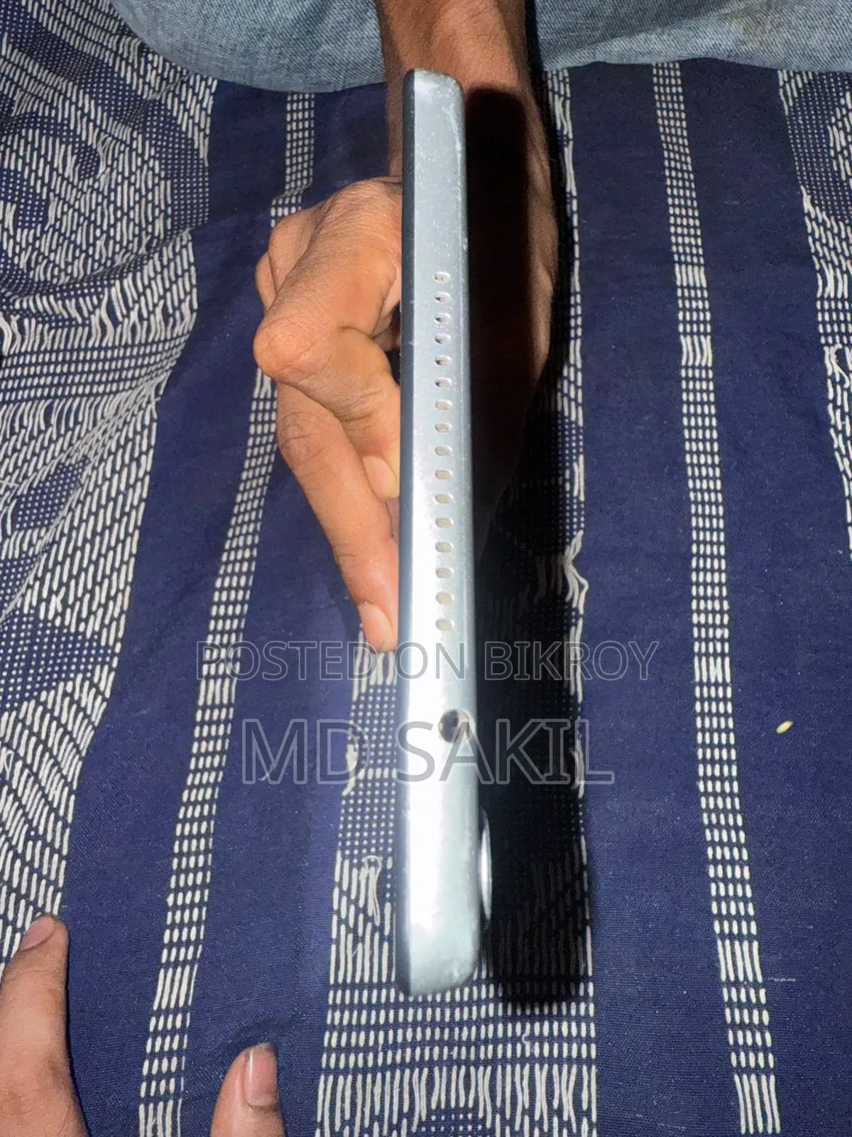 Walton 4 GB Gray