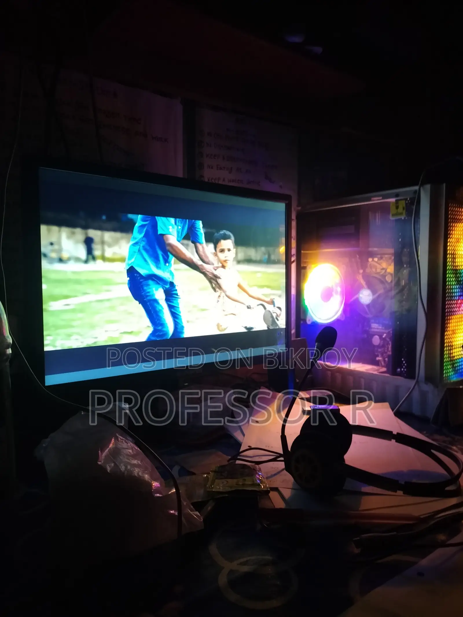 Gigabyte GA-H110MSTX-HD3-ZK 8GB Intel Core I3 HDD+SSD 1T